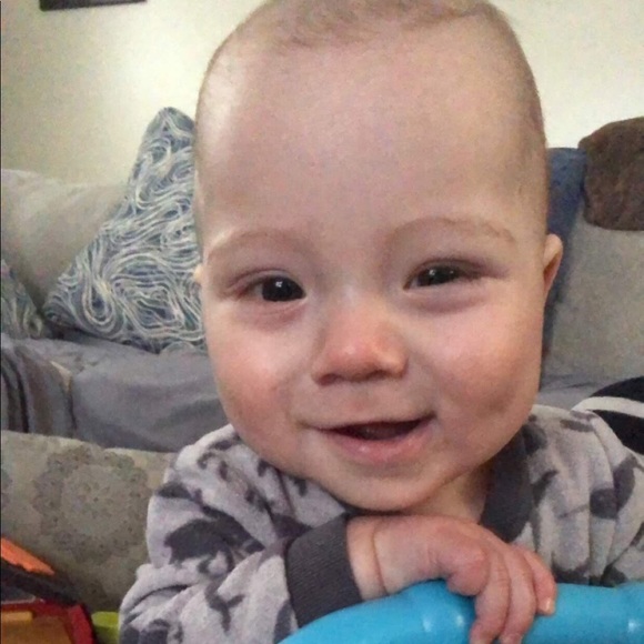 Meet your Posher, Alisha - Picture 2 of 3